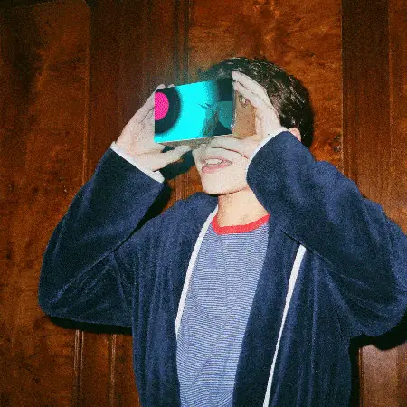 VR